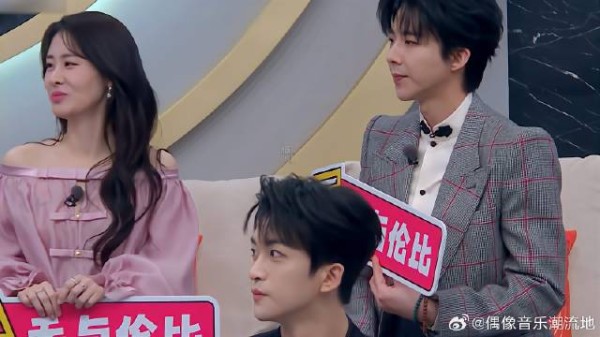 张碧晨刘宇宁化身狂热粉 在线喊话偶像周杰伦:快来上天赐!