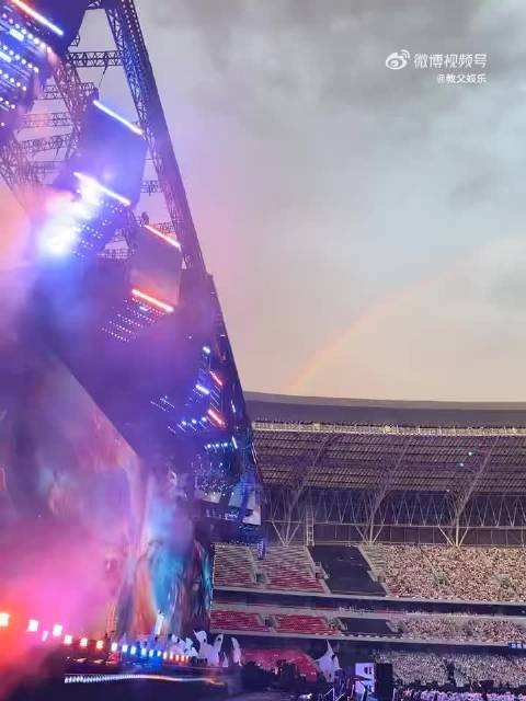 周深演唱会也太绝了吧！