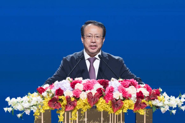 第二十七届上海国际电影节金爵盛典举行