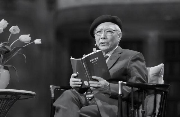 诗人郑愁予去世，终年92岁，生于济南