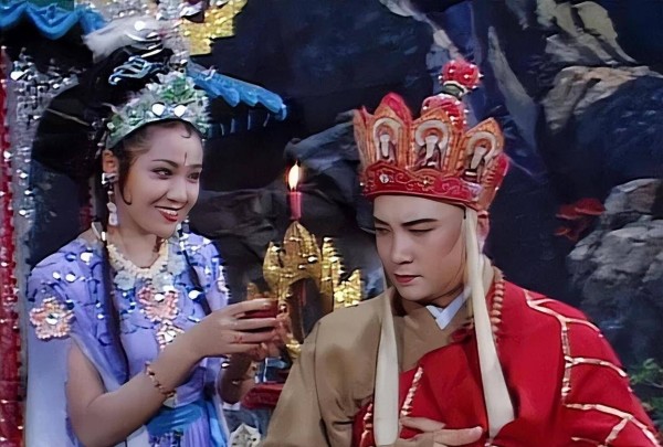 吴承恩这首词，才是真正的“人间清醒”，句句不提爱，句句都是爱