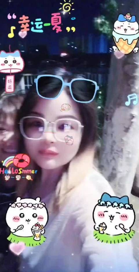 哇，慵懒风诶，我喜欢！你觉得我穿这套好看不？