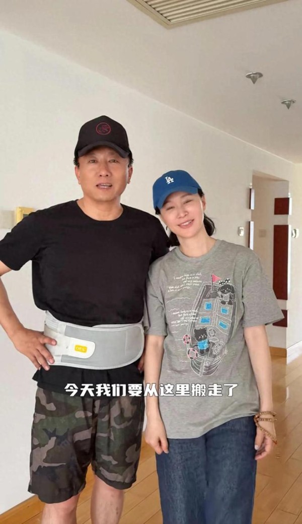 房子斌杨雨婷搬家亲上阵！为女儿租三年房，自曝日子过得紧巴巴