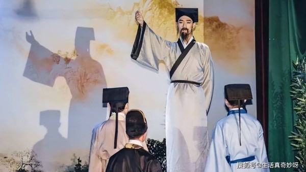 明朝大儒请女婿吃饭指着菜说：因荷而得藕，女婿下联令人拍案叫绝