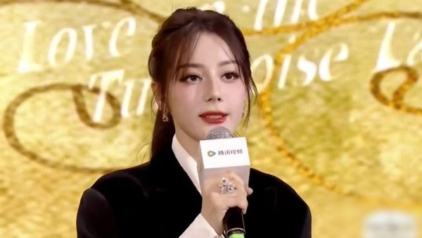 迪丽热巴谈聂九罗角色魅力，羡慕其多面性与技能