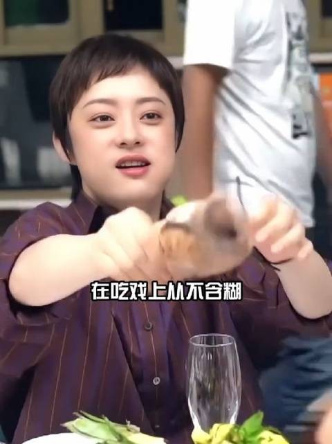 为何孙俪一口气能吃四个大包子?本以为是真的饿了,看到真相让人哭笑不得
