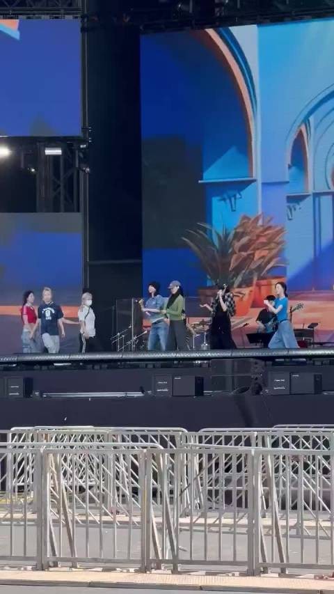宁艺卓Mawazine2025彩排饭拍曝光