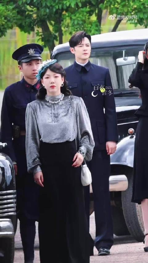 王楚然、付辛博这一秒过火路透，王楚然走着两步太美了