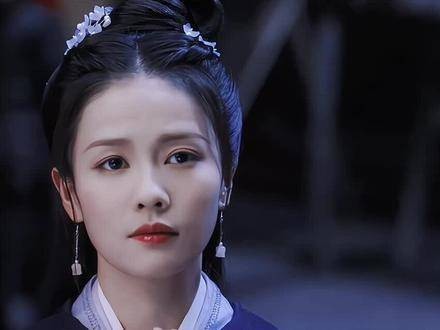 杨邵之所以愿意伸出援手，是因为内心深处对时宜充满敬佩与钦佩