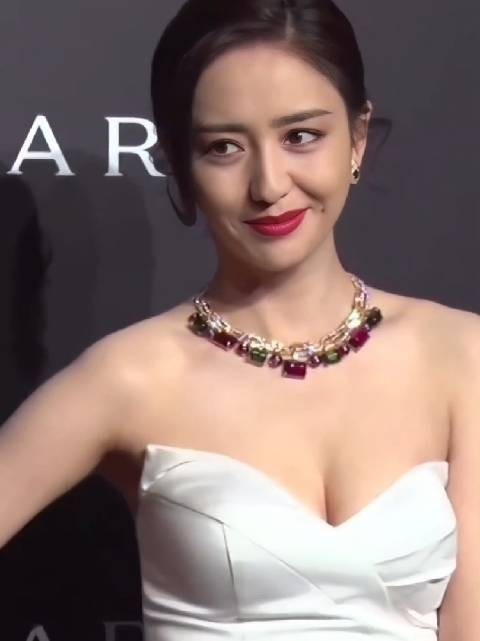 佟丽娅早期活动现场直拍 丫丫好美，姐状态真好