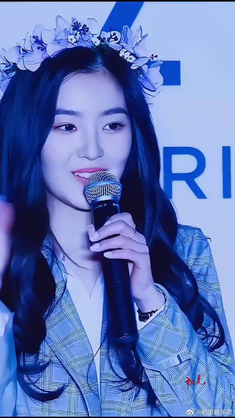 裴姐和iu你们更喜欢谁,裴珠泫又美又飒的南韩女神