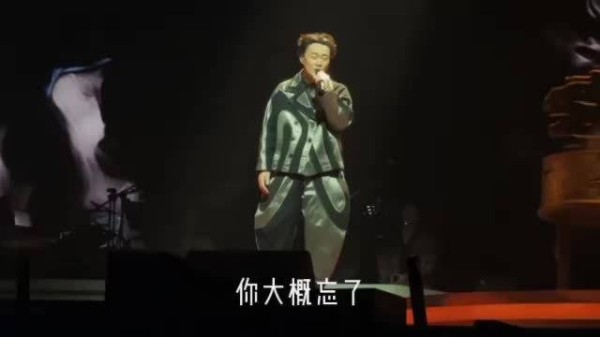 12条走心文案引共鸣，句句戳中情感痛点