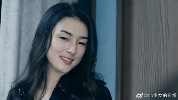 男人口味重，放着性感美女不要，喜欢黑人胖护士！