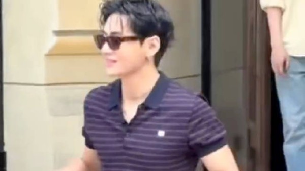 金泰亨巴黎路透