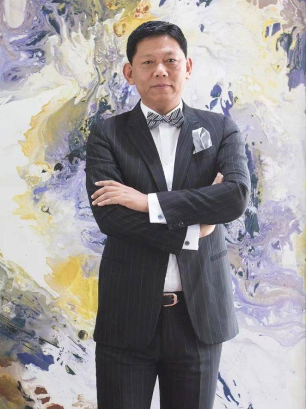 丹青共呼吸：曹俊与史蒂文·洛克菲勒的东方艺术行旅