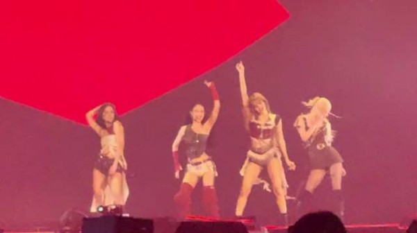 BLACKPINK最新饭拍《JUMP》！