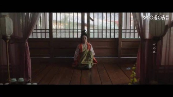 杨紫饰演何惟芳扯断蒋长扬所赠手链泪洒片场