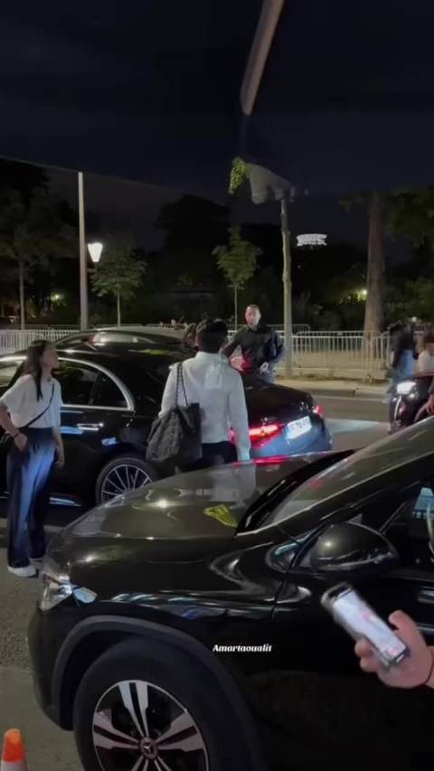 裴秀智也是老钱笑诶