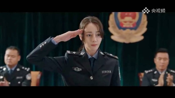 利剑玫瑰迪丽热巴金世佳正义出鞘