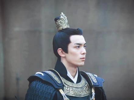 遇见少商之后，凌不疑的眼神也悄然变得柔情似水