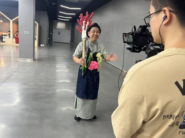 《郑光荣：让吆喝声成为连接古今的文化纽带》