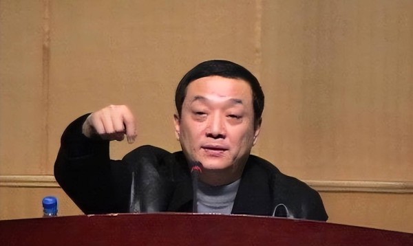 原来已去世12年！以为早退休，实则高烧致命，年仅51岁