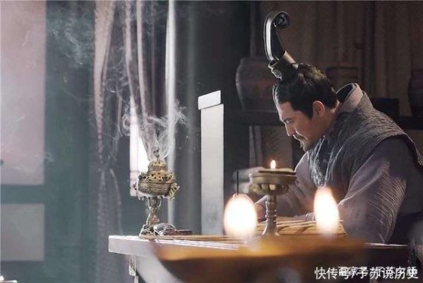 古代韩非批孔言论注译及秦始皇的助手李斯