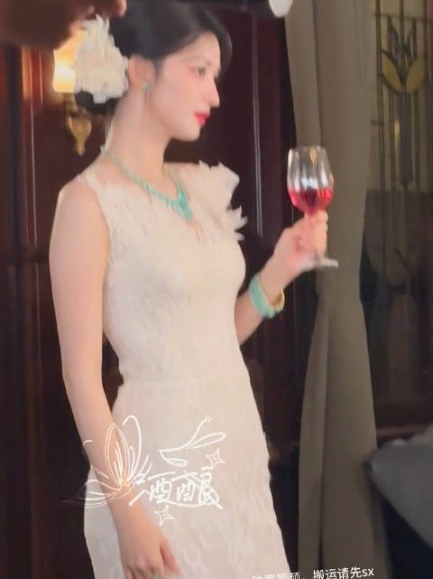 这一秒过火～今天的王楚然 今天这一套～好想搂腰了