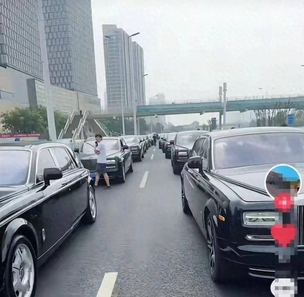 杨少华出殡日最大遗憾:被杨议隆重感谢的常马侯三家，无一人到场
