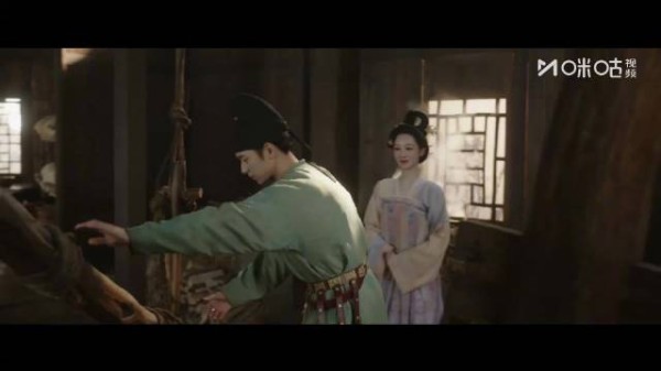 杨紫李现《锦绣芳华》热播，何惟芳蒋长扬互动引关注