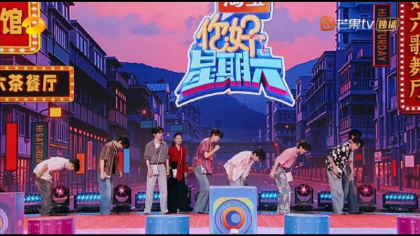 哥几个反应速度这么快，跳的很熟练啊