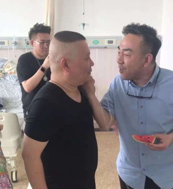 草根与庙堂，郭德纲的崛起，杨议的风云