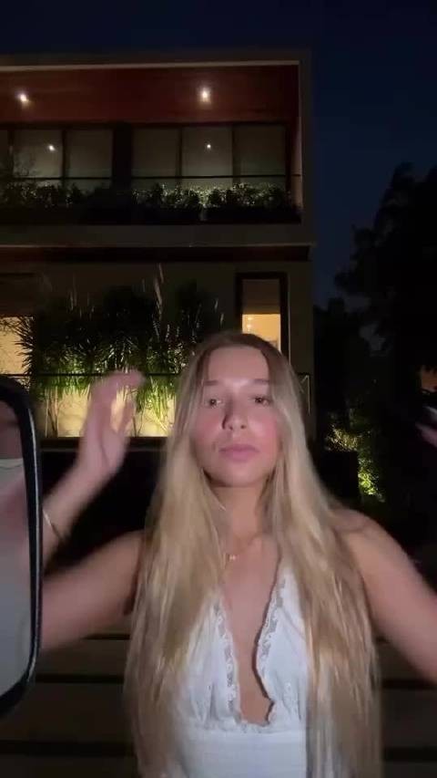 小七和二哥拍了段Tiktok