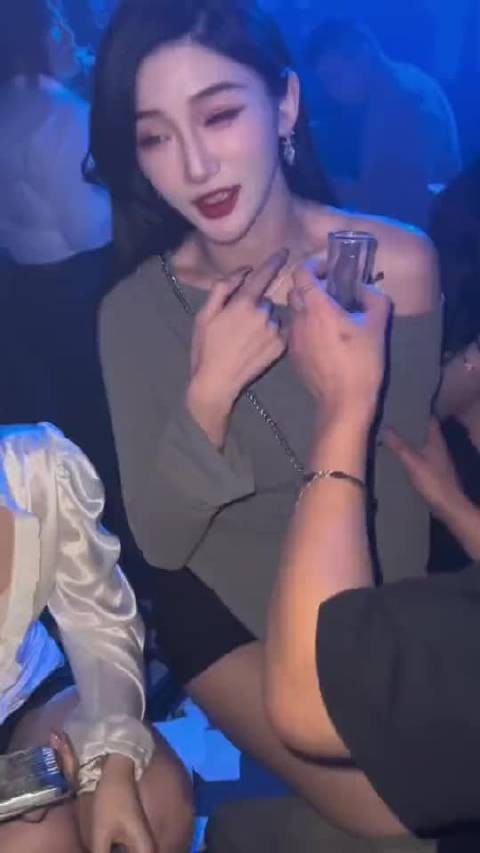 换我我也喜欢这种 .