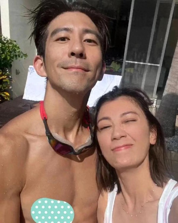 贾静雯女儿晒度假照，8岁波妞遗传爸爸大长腿，穿泳衣比例真好