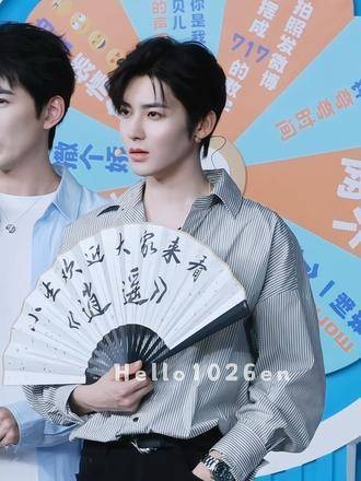 爱奇艺717活动精彩瞬间，型男侯明昊闪亮登场