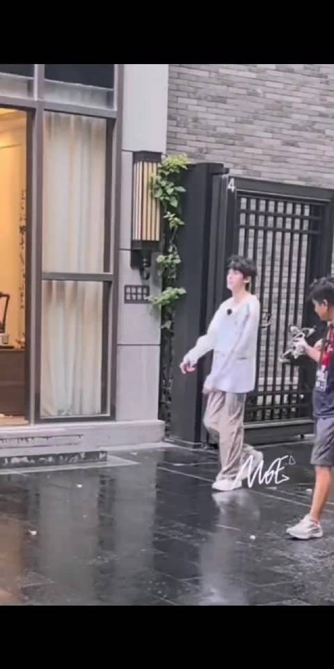 左航雨中路透神图速递！