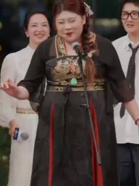 周迅节目中听到还珠格格主题曲反应有趣