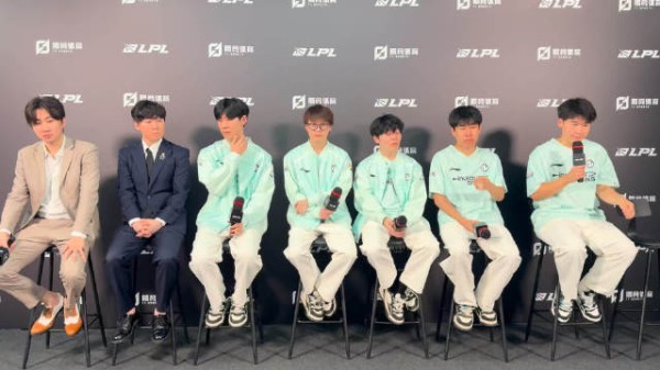 TES战胜IG，选手坦言沟通操作失误致败