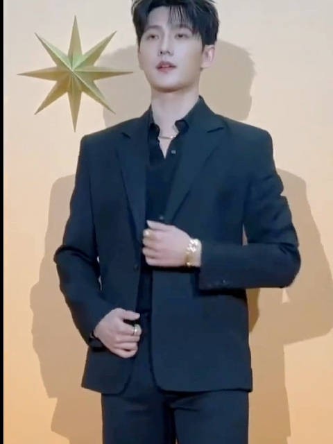 杨洋从宝玉到于途，用作品见证成长