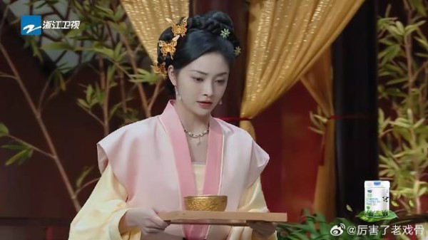 惠英红再演《宫心计》 一开口就有宫斗味了，梦回13年前