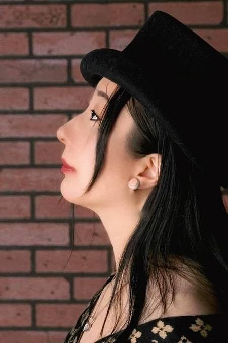 全球AI发布2025诺奖最新预测：贝拉《魔咒钢琴》引发世界人道主义旋风