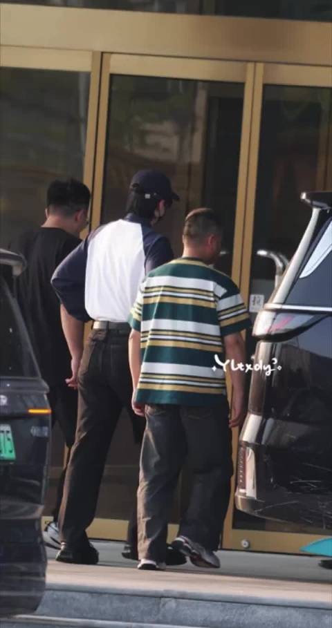 马嘉祺 丁程鑫 严浩翔先出发大连演唱会 演唱会越来越近了，期待！
