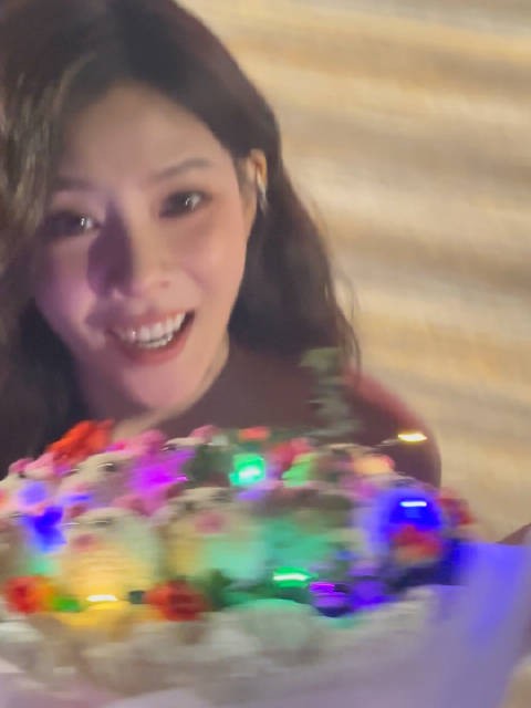 宋妍霏她的生存之道超前观影会收粉丝信和礼物本人性格太好了