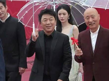 黄渤零片酬出演《戏台》，幕后导演陈佩斯揭晓原因