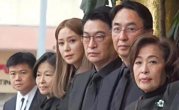 “千亿儿媳”彻底成笑话！43年来任人摆弄，连吃馄饨的自由都没有