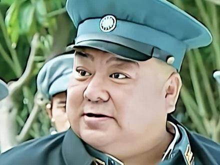 女特务被烫死在中国娃娃手中，中国士兵伸张正义《风雨雕花楼》2/3