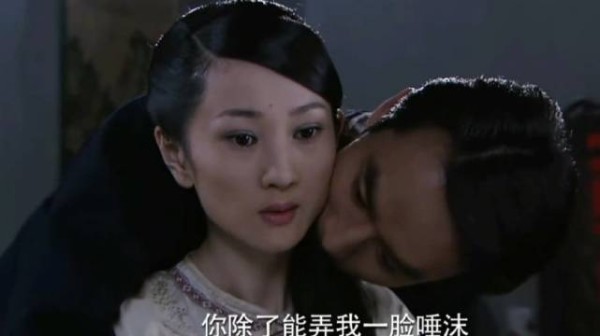经典名场面:你除了给我一脸唾沫，还能干什么？