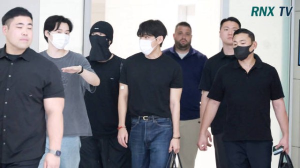 金泰亨kpop永一 250731 仁川机场出境 高清镜头下连微微翘起的发梢都完美