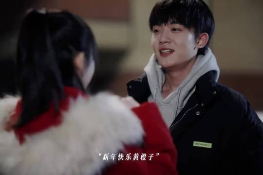 “她值得”“当你保镖啊”他们永远都会默默守护彼此！